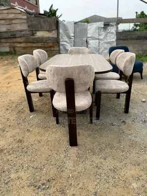 Modern Dressed Dinning Set 6seaters