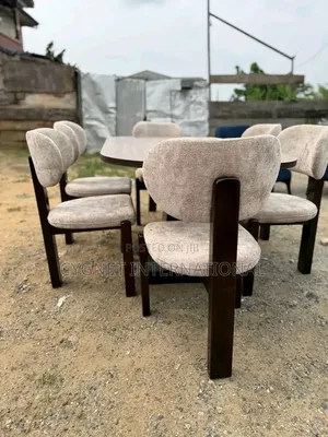 Modern Dressed Dinning Set 6seaters