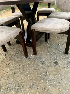 Modern Dressed Dinning Set 6seaters