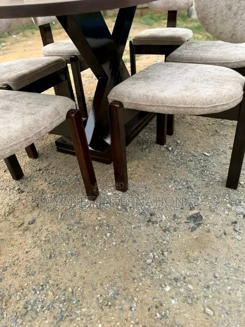 Modern Dressed Dinning Set 6seaters