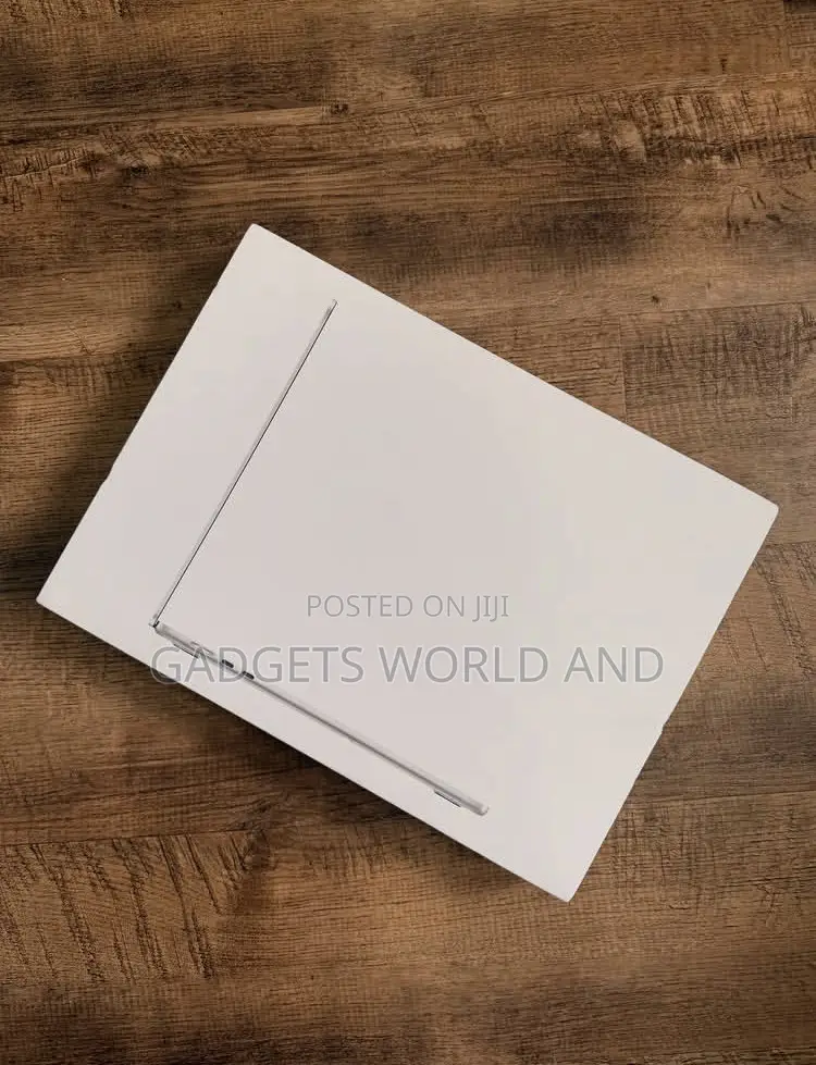 New Laptop Apple MacBook Air 16GB Apple M5 SSD 512GB