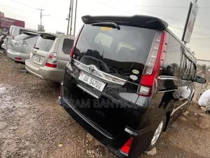 Toyota Noah 2014 Black