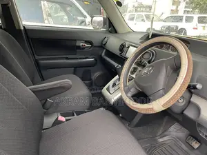 Toyota Corolla Rumion 2010 White