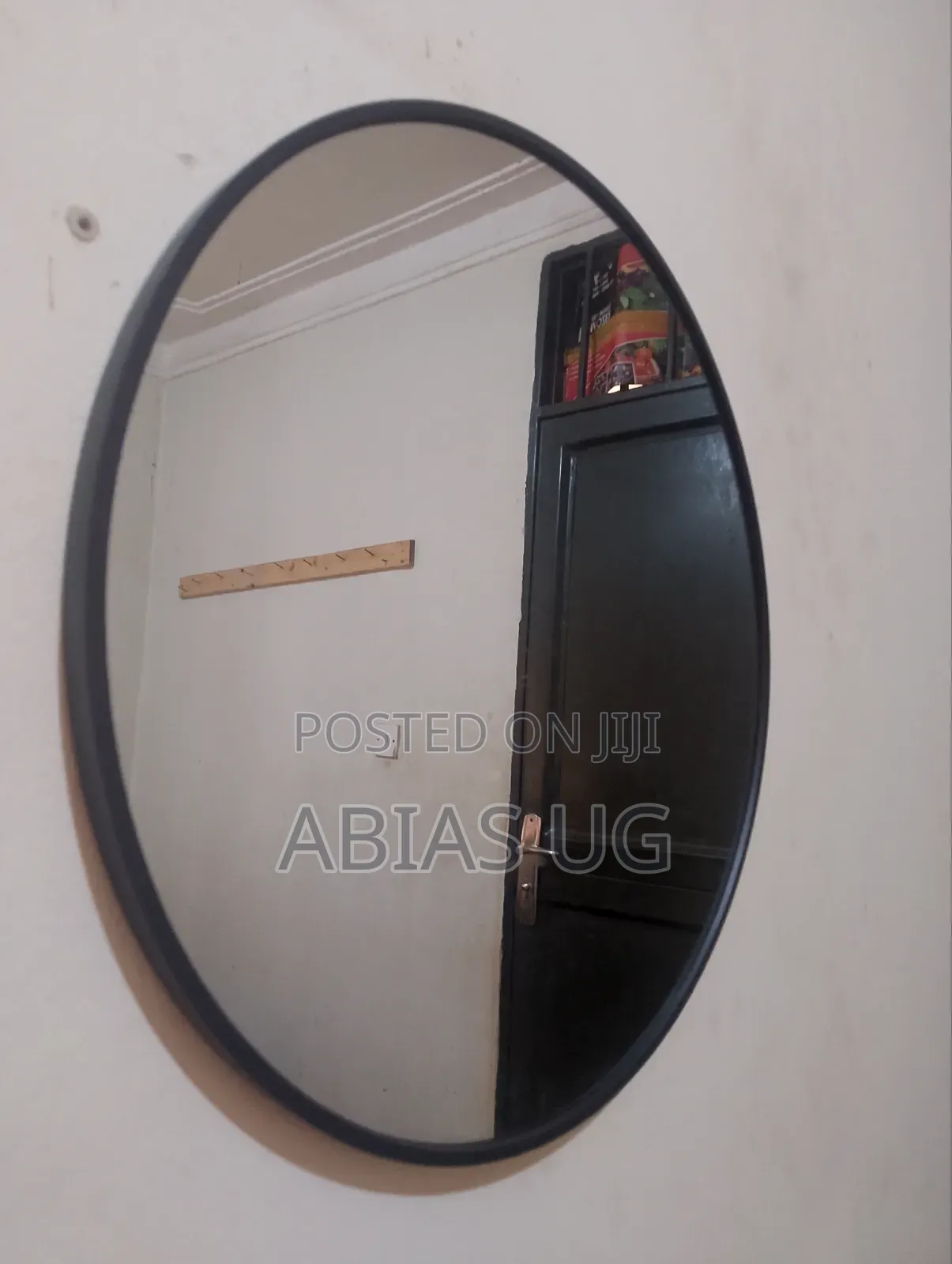 Round Mirror
