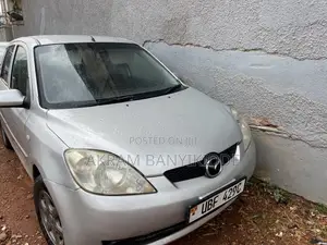 Mazda Demio 2005 Silver
