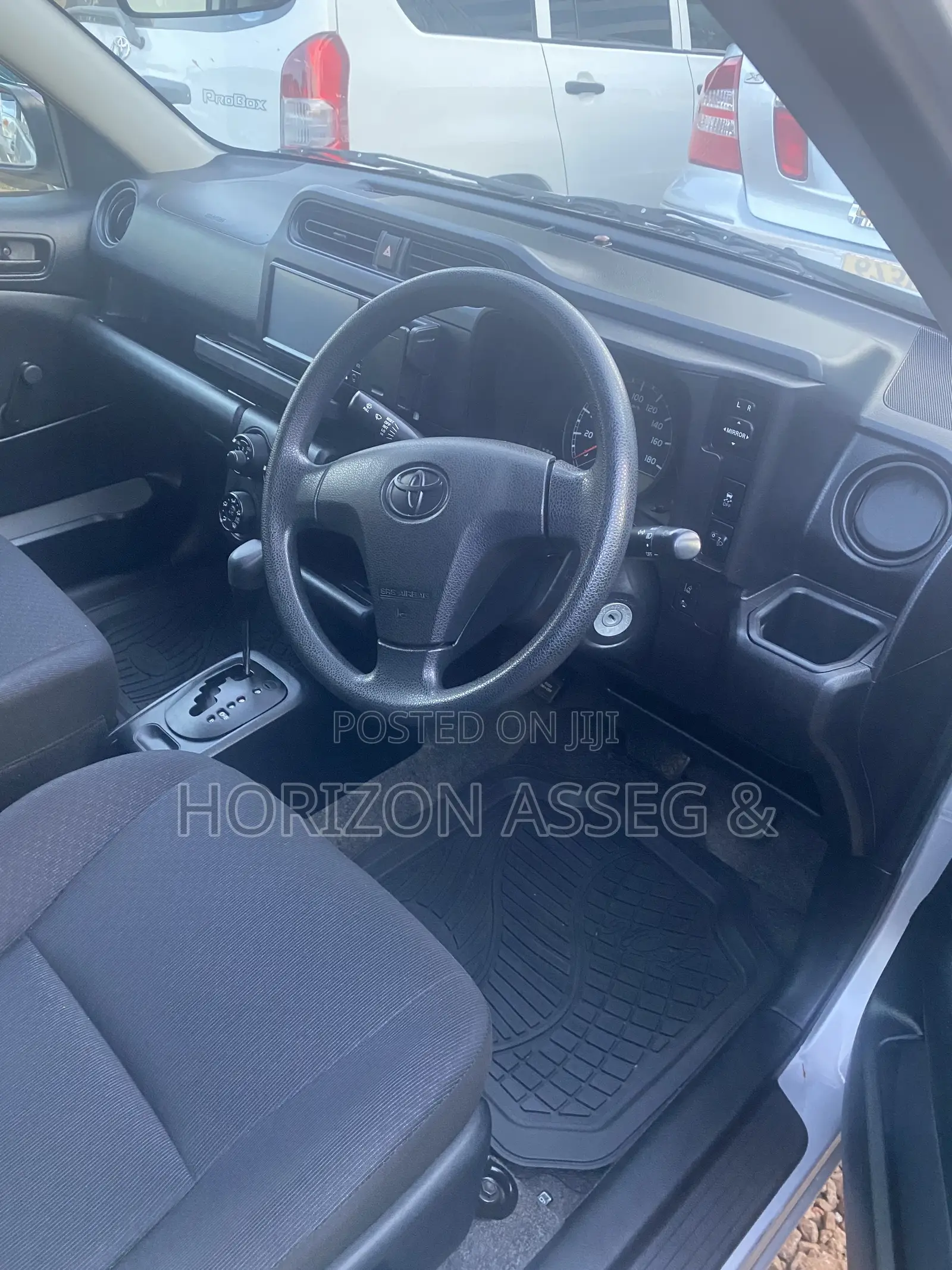 Toyota Probox 1.5 DX Comfort 2WD 2015 Silver