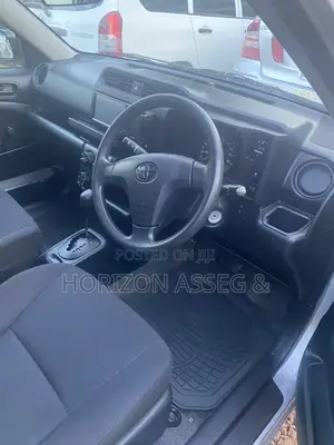 Toyota Probox 1.5 DX Comfort 2WD 2015 Silver