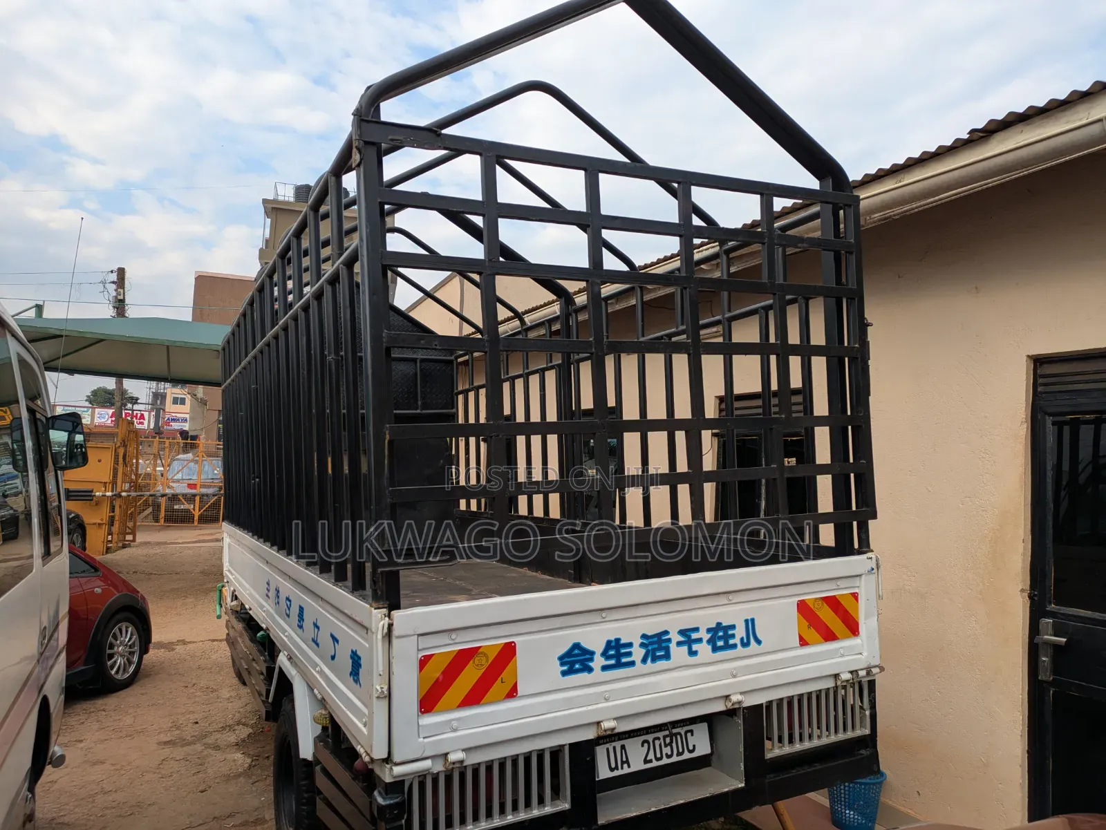 Manual Trucks