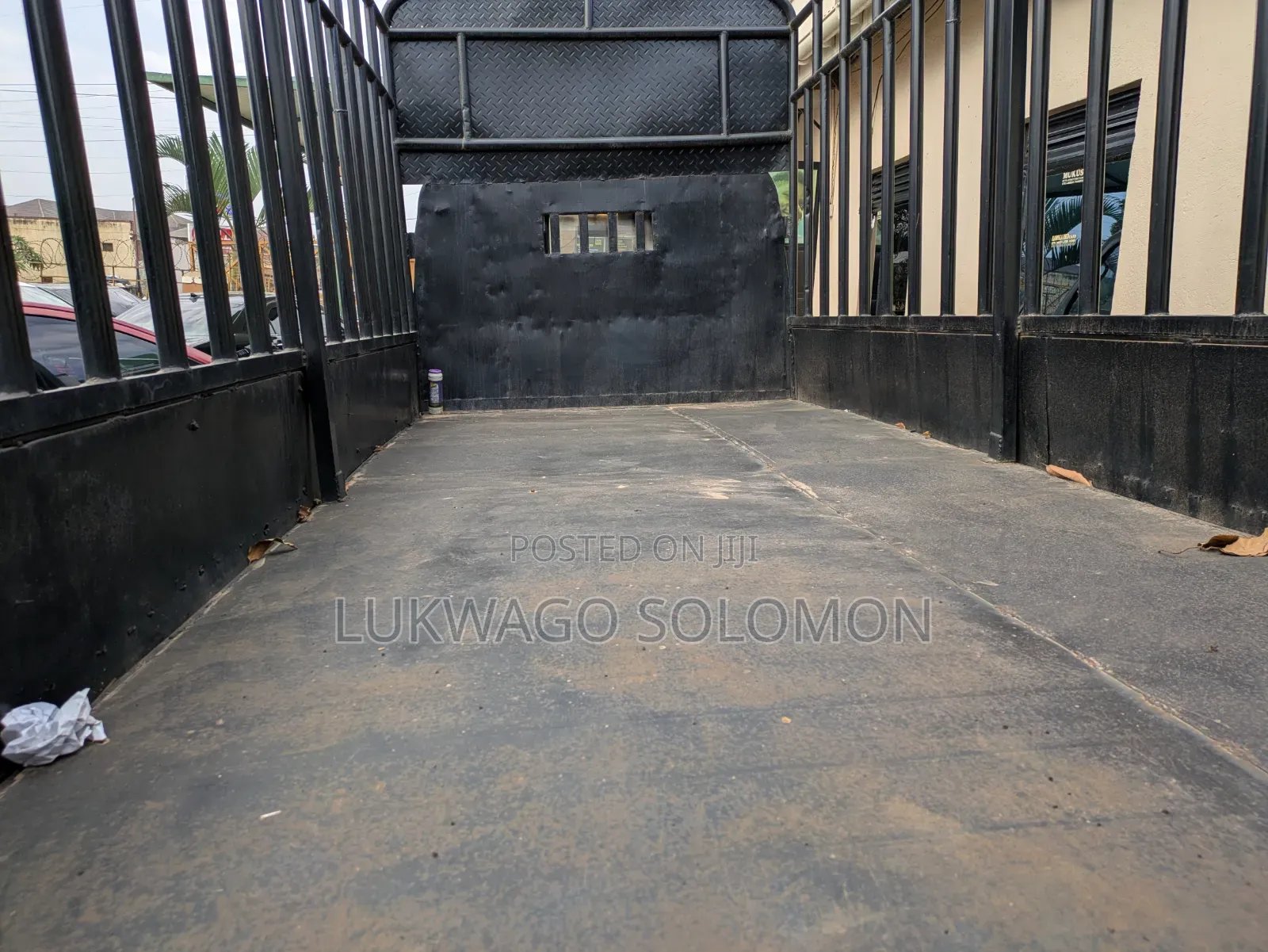 Manual Trucks