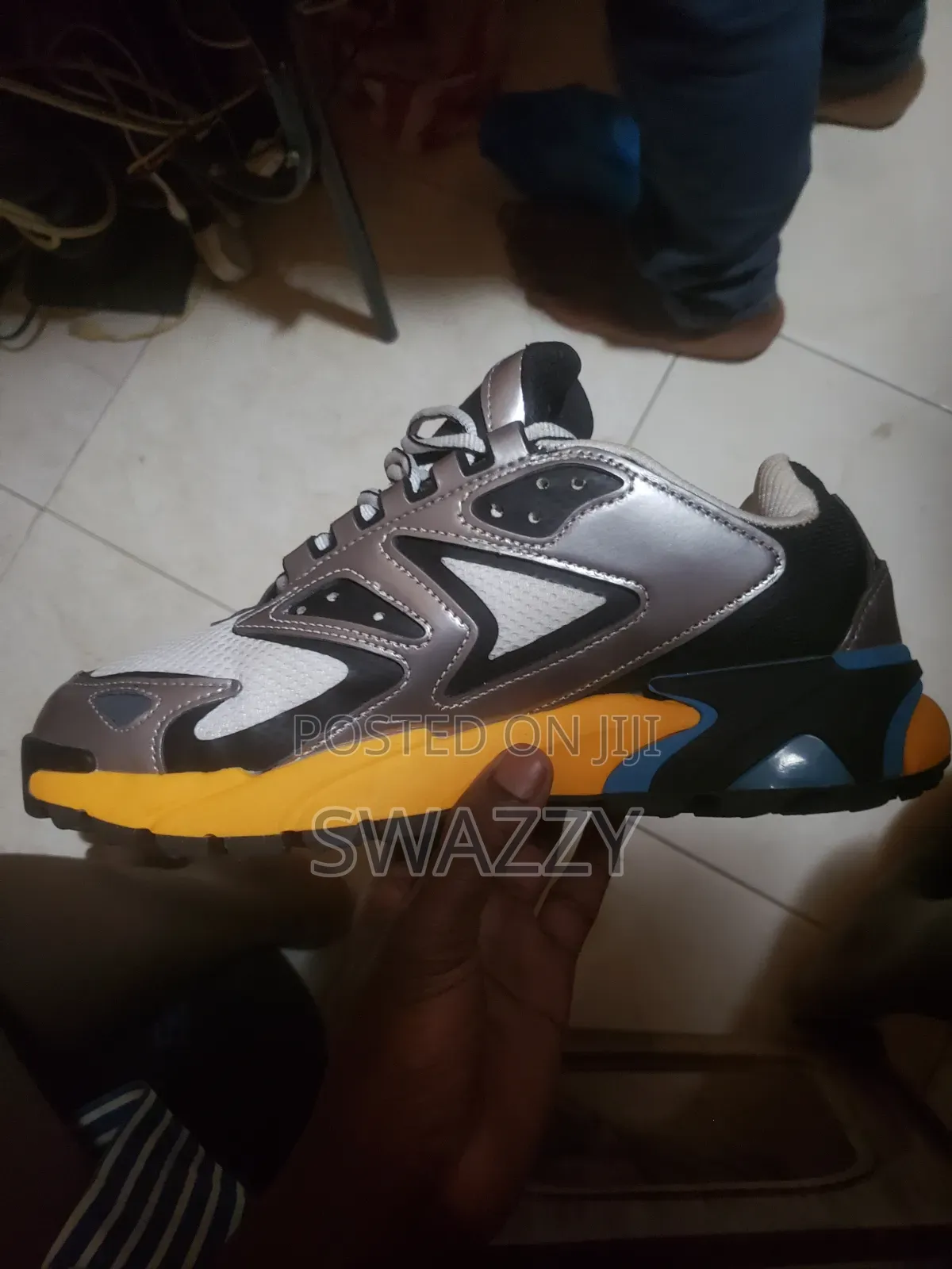 Louis Vuitton Tactic Runner