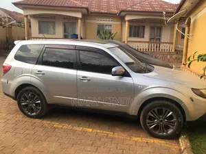 Subaru Forester 2010 Silver