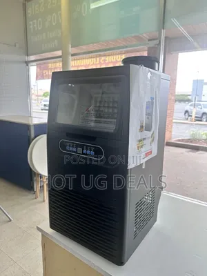 Commercial Ice Maker Cube Machine 45kg/24 Hours With Ice Storage