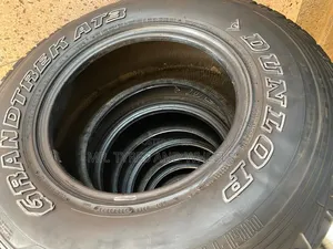 Lt 285 75 R16 Dunlop Grand Trek At3 Let With 2 Pieces Now.