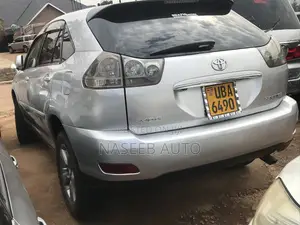 Toyota Harrier 2009 Silver