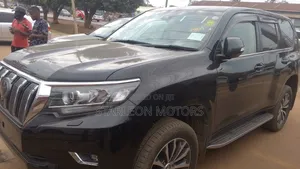 Toyota Land Cruiser Prado 2018 Black