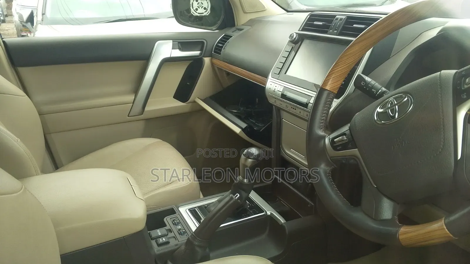 Toyota Land Cruiser Prado 2018 Black