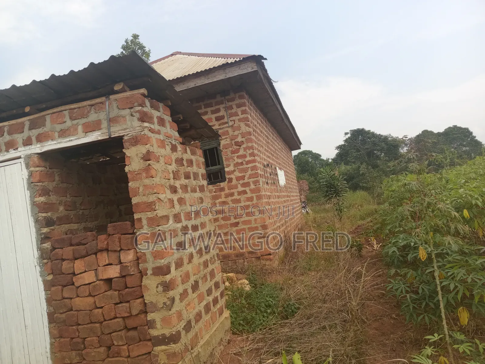 2bdrm House in Baka, Wakiso / Wakiso for sale