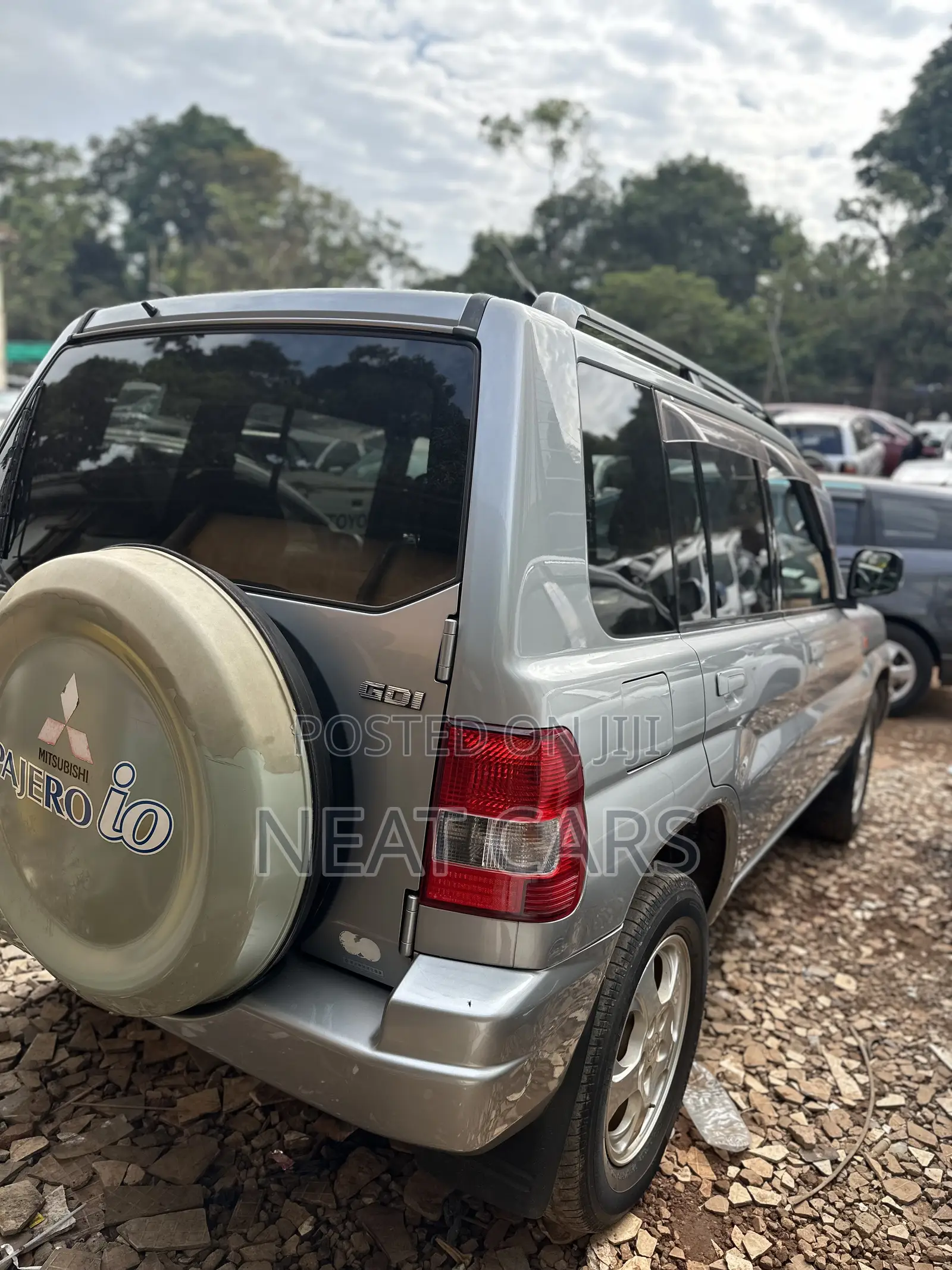 Mitsubishi Pajero IO 2007 Silver