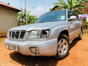 Subaru Forester 1999 Silver