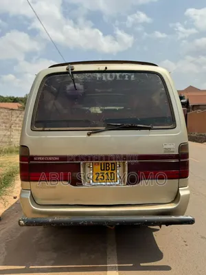 Toyota Toyoace 1998 Gold