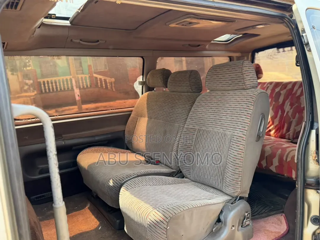Toyota Toyoace 1998 Gold