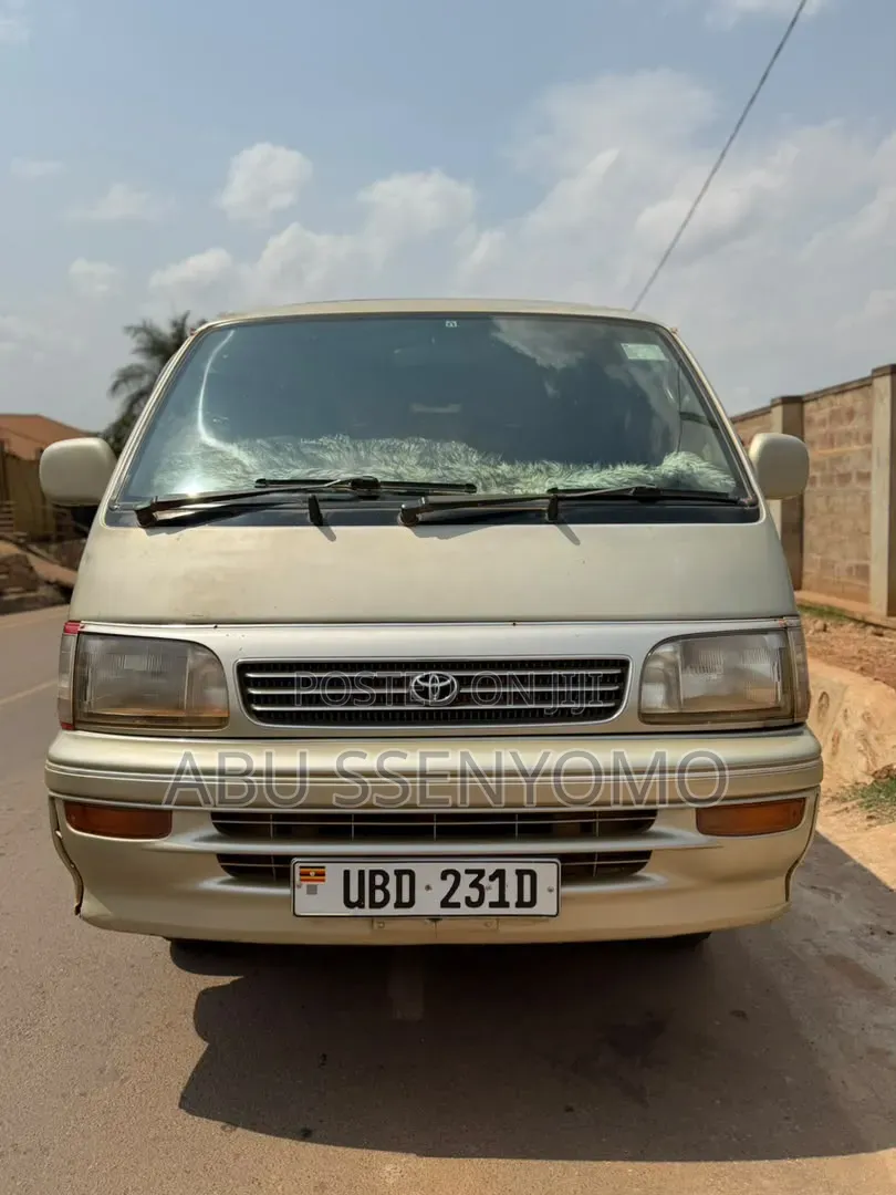 Toyota Toyoace 1998 Gold