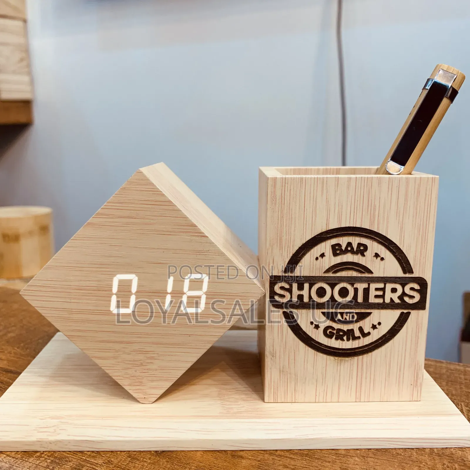 Desk Organizer With an Alarm