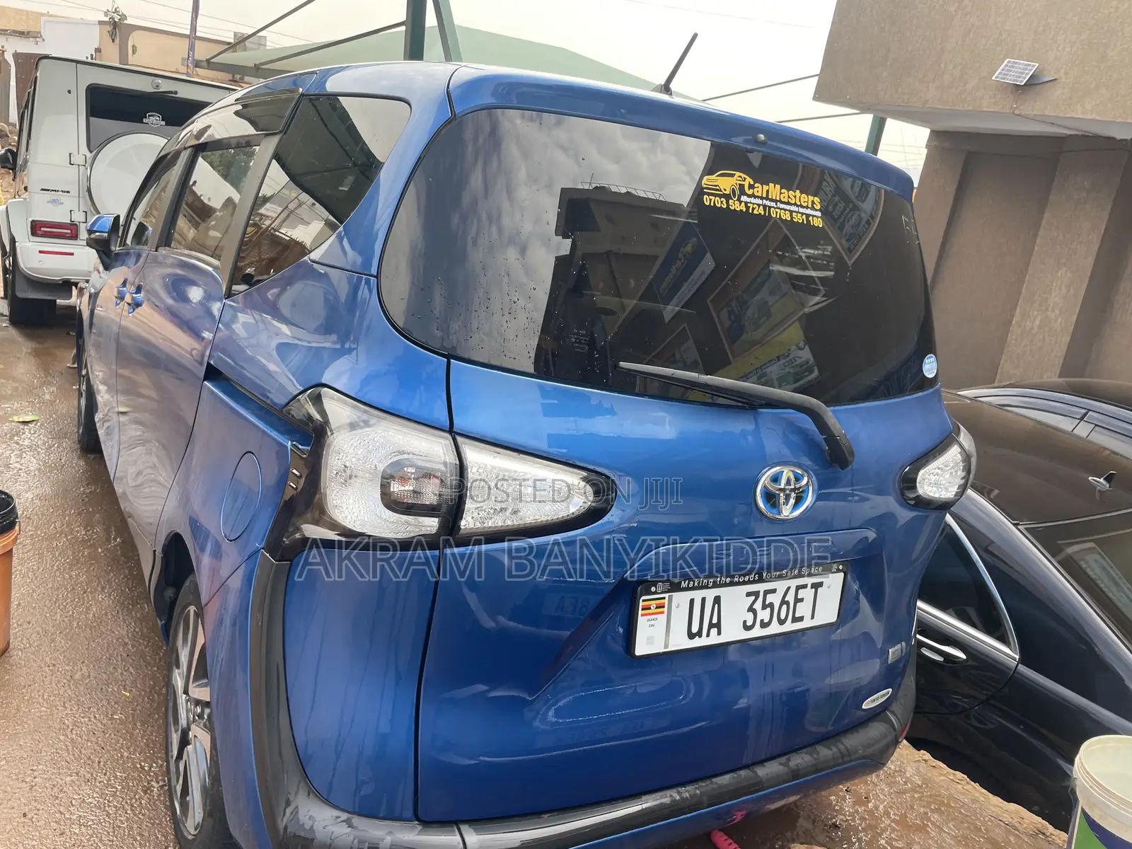 Toyota Sienta 2016 Blue