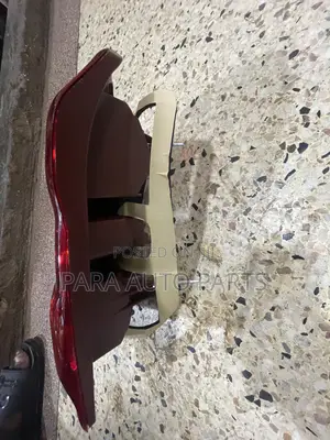 Rav4 2004 Taillight