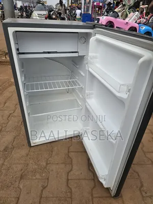 Chang Used Fridge With Inside Light,Door Storage and 2 Years Warranty