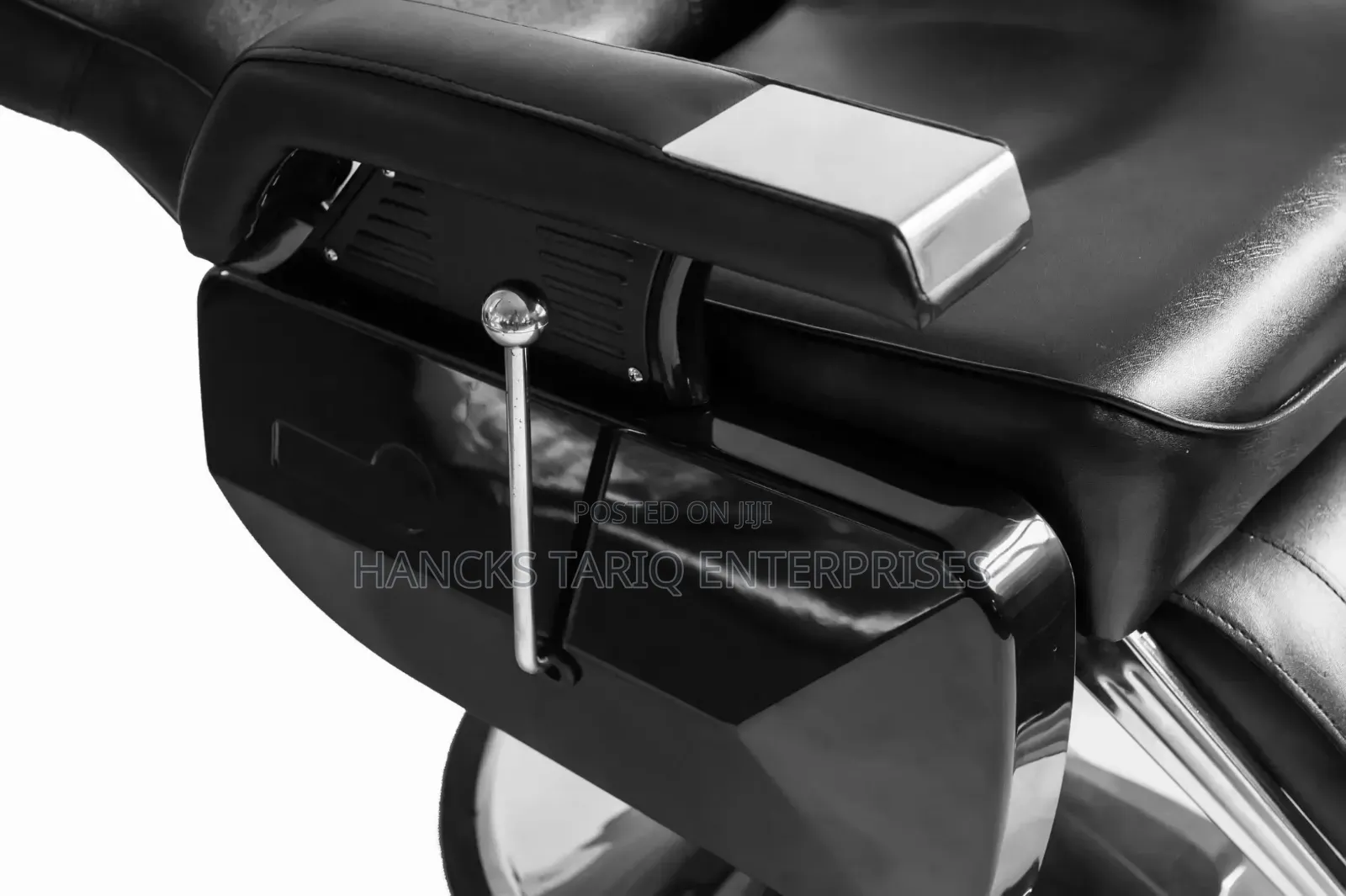 Professional Reclining Barber Chair – Heavy-Duty Salon Seating