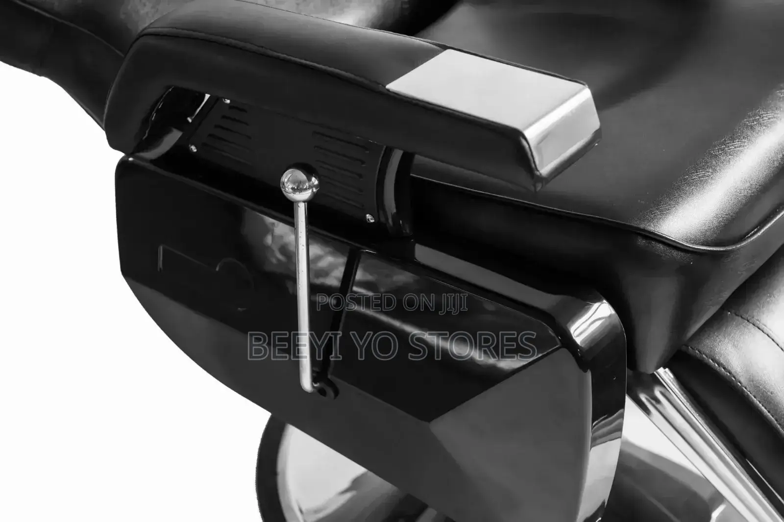 Professional Reclining Barber Chair – Heavy-Duty Salon Seating