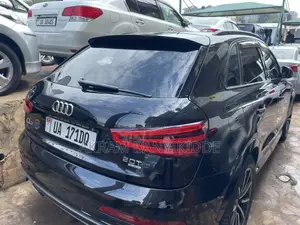 Audi Q3 2015 Black