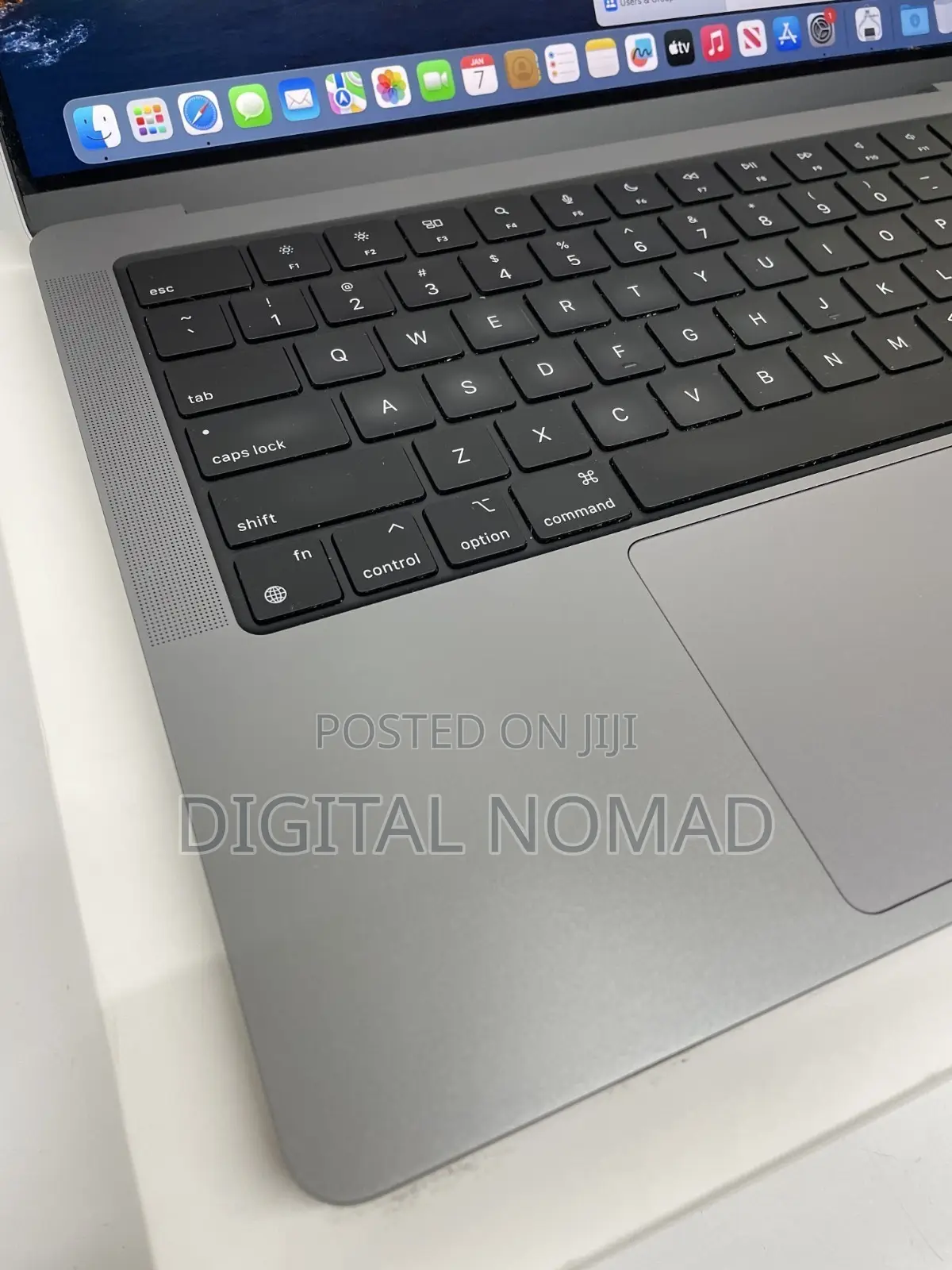 Laptop Apple MacBook Pro 2021 M1 16GB Apple M1 Pro SSD 512GB
