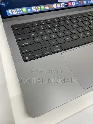 Laptop Apple MacBook Pro 2021 M1 16GB Apple M1 Pro SSD 512GB