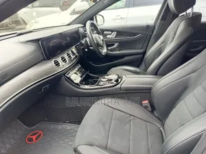 Mercedes-Benz E200 2018 Silver