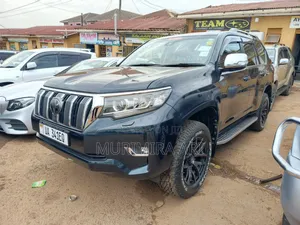 Toyota Land Cruiser Prado 2018 Blue