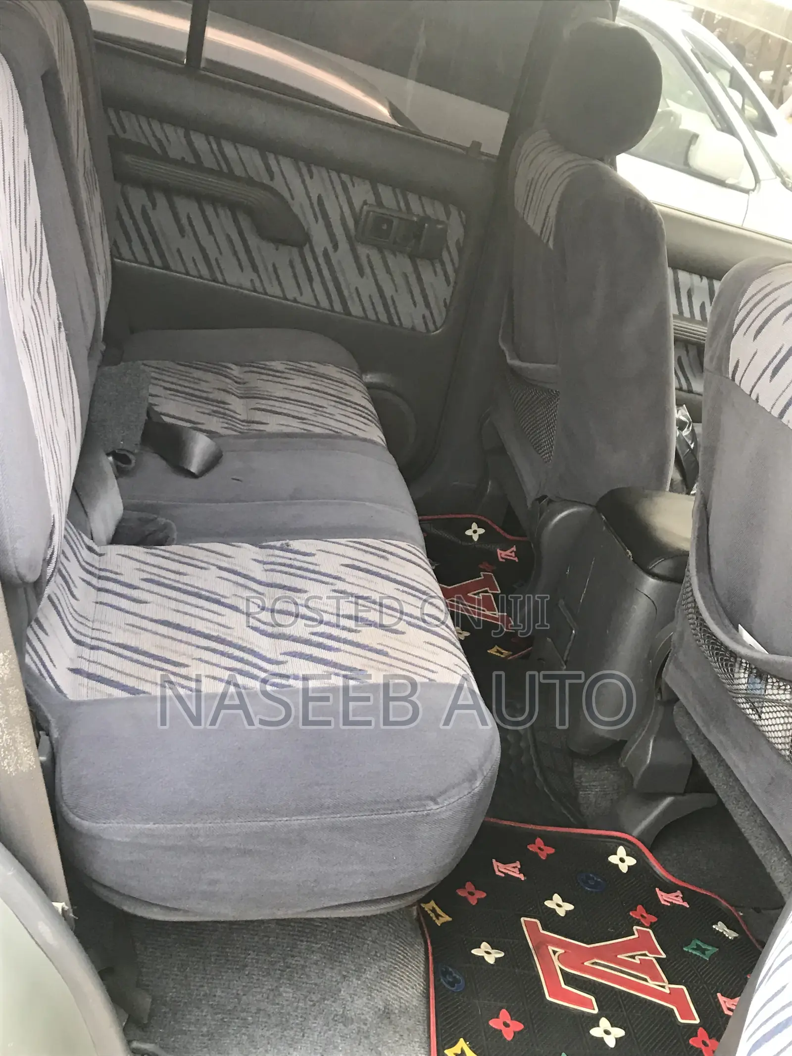 Toyota Land Cruiser Prado 2000 Silver