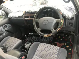 Toyota Land Cruiser Prado 2000 Silver
