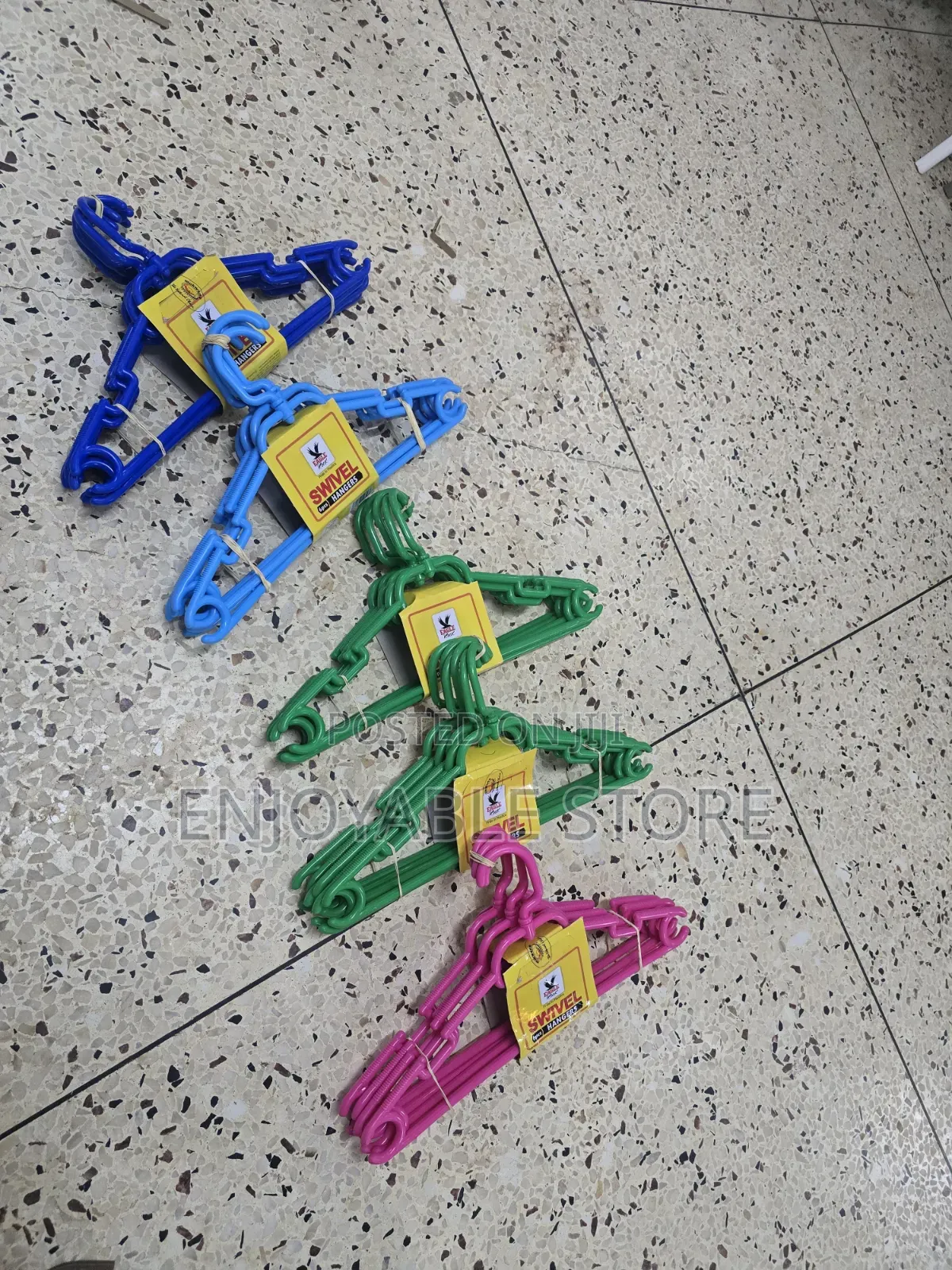 Plastic Hangers For Clothes Coats,Suits