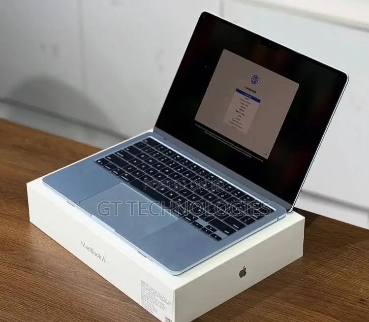 New Laptop Apple MacBook Air 2025 M4 16GB Apple M4 SSD 256GB