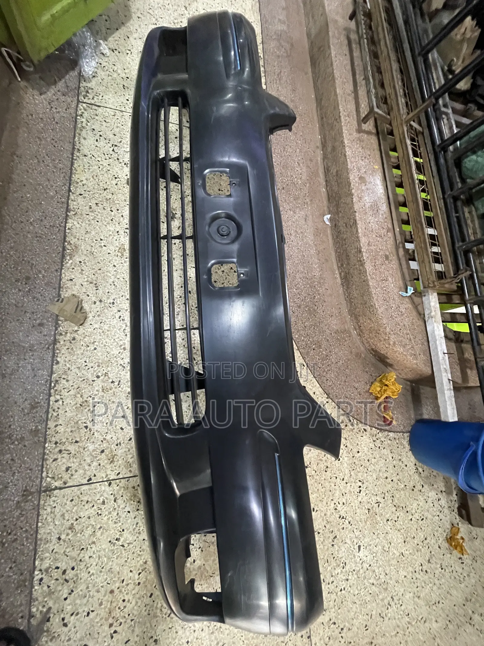 Premio X 2002 Bumper