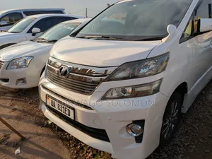 Toyota Alphard 2010 White