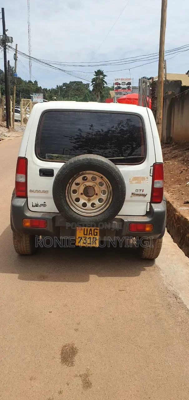 Suzuki Jimny 2005 White