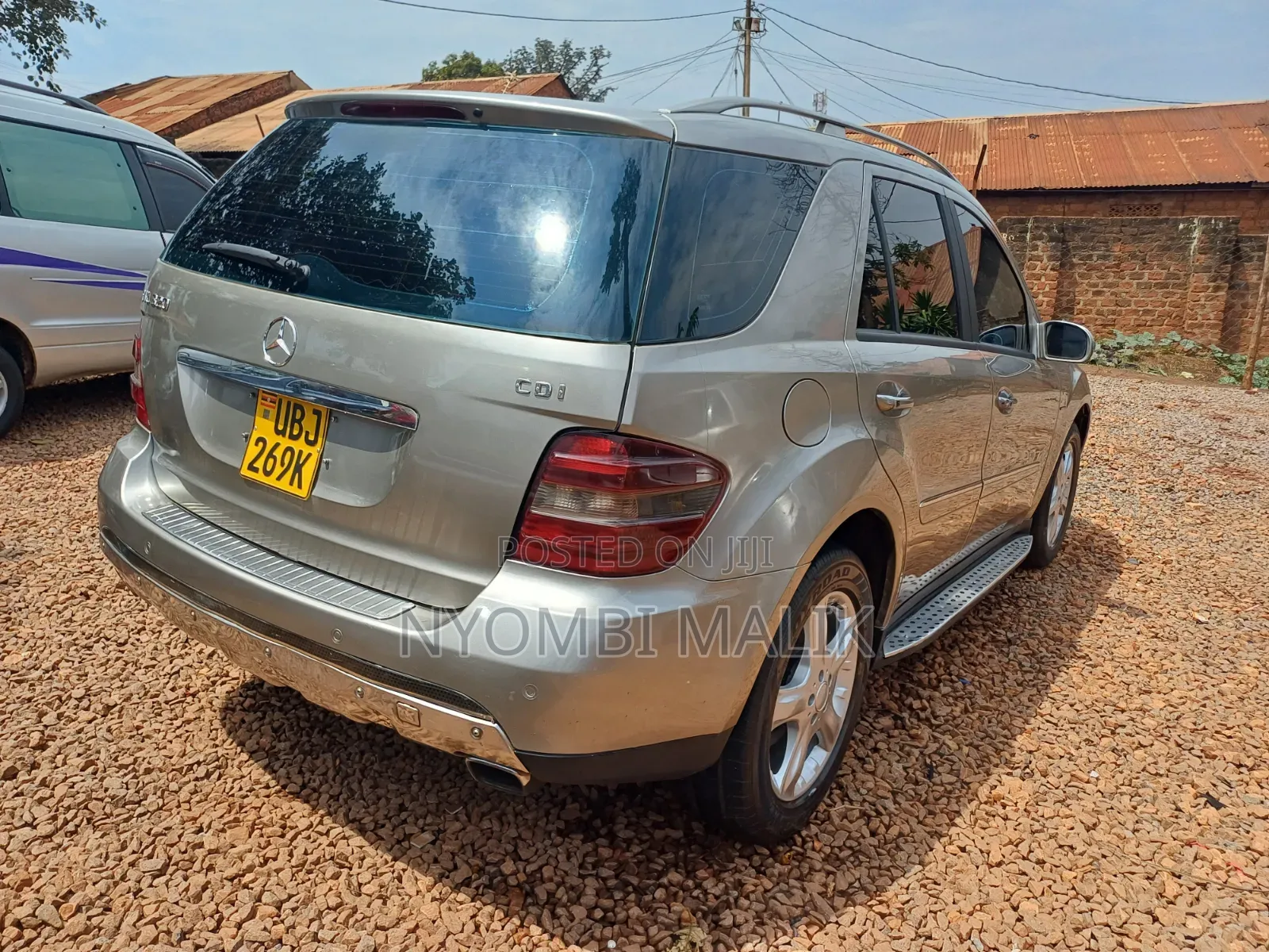 Mercedes-Benz M Class 2010 Gold