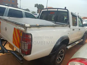 Nissan Hardbody 2008 Pearl