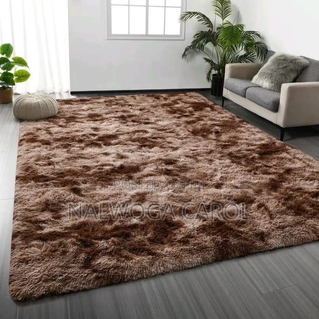 Fluffy Carpets / Center Carpets