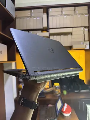 New Laptop Dell Latitude 13 3340 8GB Intel Core i5 SSD 256GB