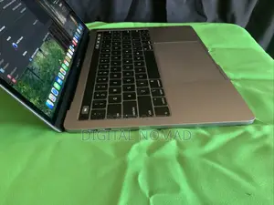 Laptop Apple MacBook Pro 2018 8GB Intel Core i5 SSD 256GB