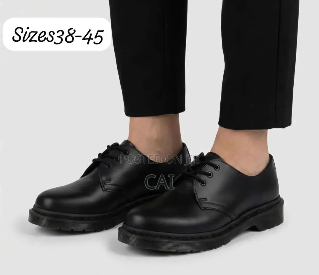 Classic Dr. Martens 1461 Mono Shoes